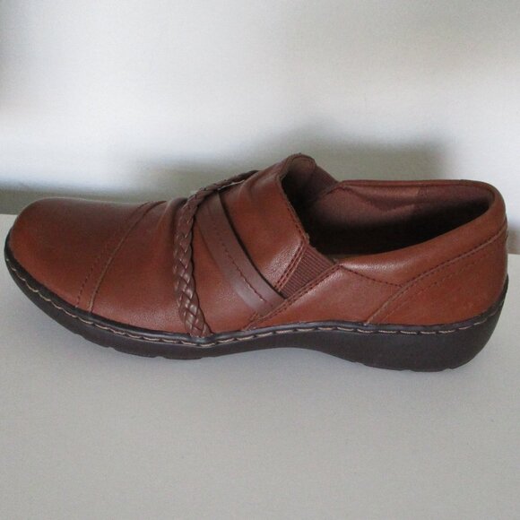 Clarks Collection Womens Tan Leather Loafer - Size 9N - Picture 5 of 9
